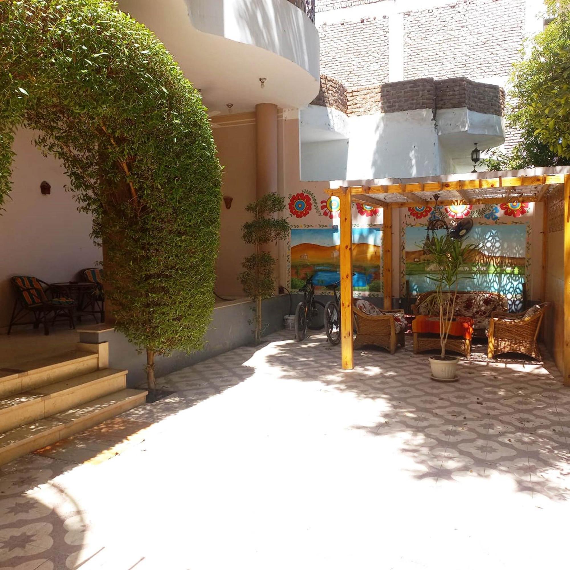 Enjoy Luxor Apartment Bagian luar foto
