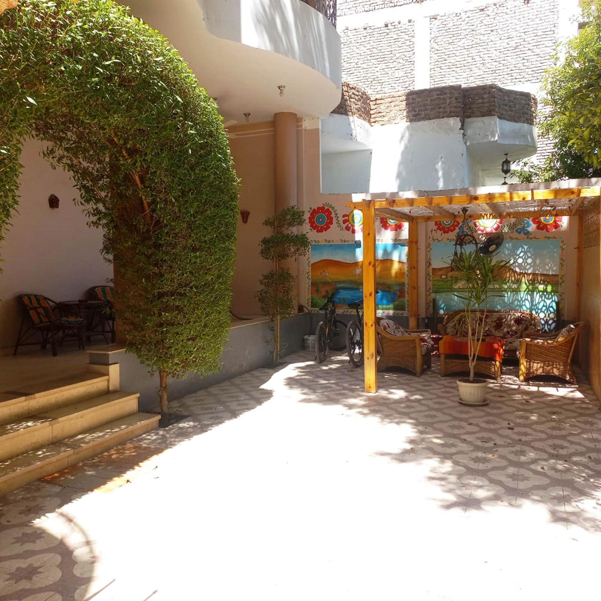 Enjoy Luxor Apartment Bagian luar foto